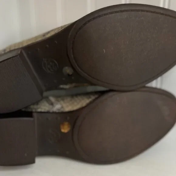 Lucky Brand | Beige Snake-Embossed Bhadie Leather Bootie - Women Size 7.5 - Picture 6 of 8